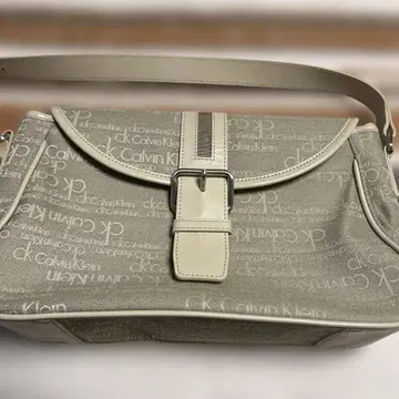 ck Calvin Klein 숄더백