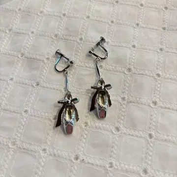 Chacott 토슈즈 모티브 귀걸이