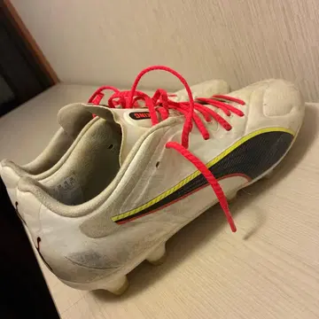 PUMA KING 축구화 화이트 24.5
