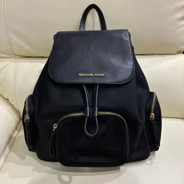 MICHAEL KORS Abbey 블랙 백팩