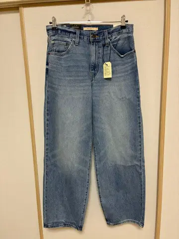 미사용 새상품 Levis BAGGY DAD 27인치