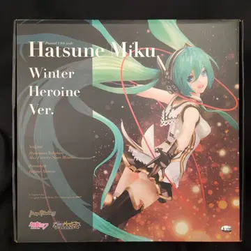 맥스팩토리 1/8 하츠네 미쿠 Winter Heroine ver