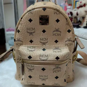 MCM 스터드 백팩 백팩 베이지