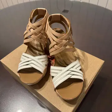 Clarks Originals 웨지솔 샌들 베이지