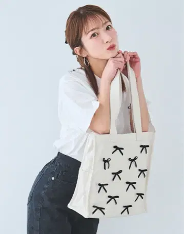 시마무라 츠지짱 콜라보 리본 토트백 (화이트)