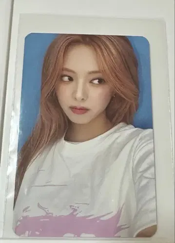 ITZY 유나 T셔츠 GWBG 트레이딩 카드 혜택 POPUP 레어