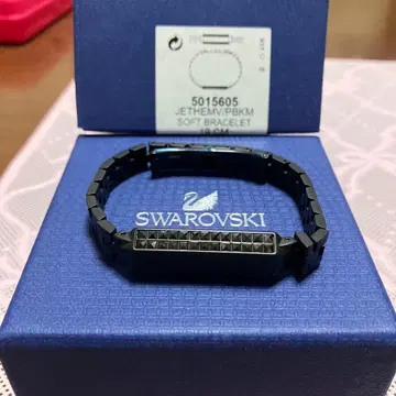 스와로브스키 팔찌 새상품급 가격 인하 중