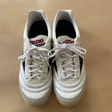 MIZUNO MORELIA 26.0 풋살화