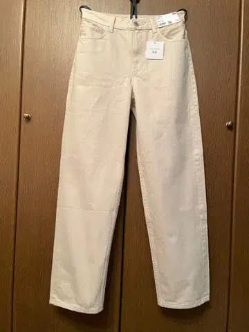 UNIQLO 유니클로 배기진 25 (63.5cm)
