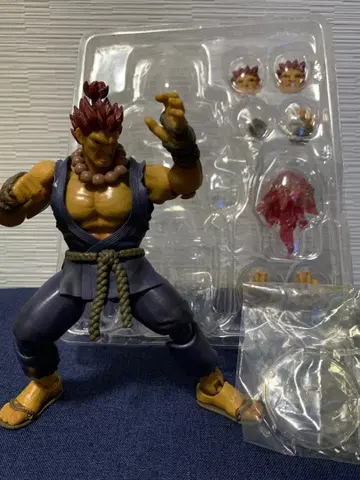 S.H. 피규아트 스트리트 파이터 고우키 GOUKI akuma