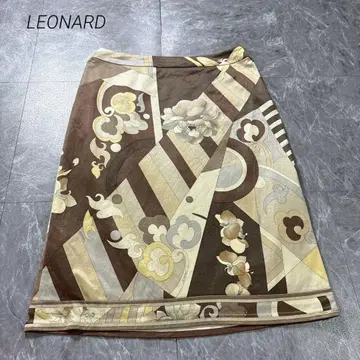 LEONARD 레오나르 무릎 기장 스커트 70 꽃무늬 브라운 계열