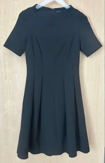 ZARA BASIC 블랙 반팔 원피스 XS