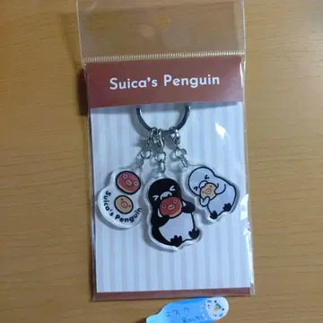 Suica 펭귄 3단 아크릴 키링 (빵 좋아함)