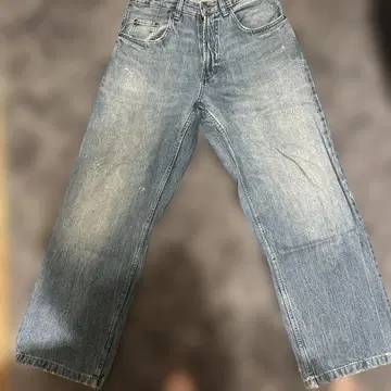 zara 배기 핏 데미지 가공 데님 가격 인하 가능