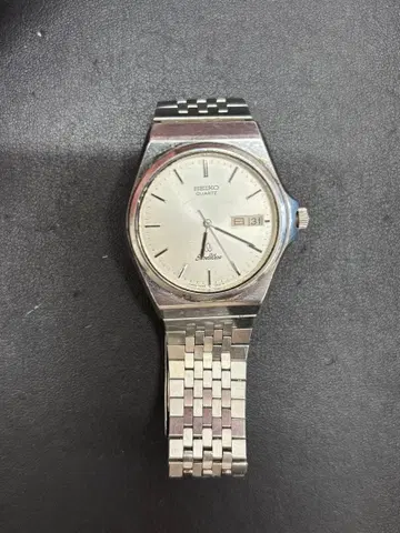 SEIKO SilverWave 쿼츠 손목시계 본체