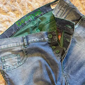 프리미어 Desigual 데님 레어 그린 스티치 가공 모델