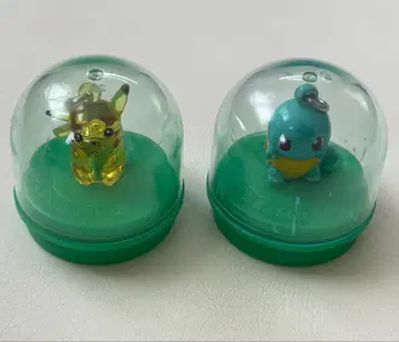 [ 가격 인하 ] 포켓몬 캡슐 피규어 골드 피카츄 꼬부기 2개 세트