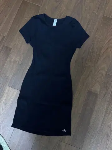 Alo Yoga 미니 원피스
