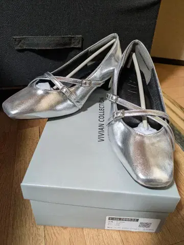 Vivian Collection 실버 펌프스 23cm 비비안