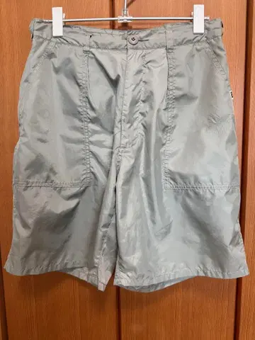 BEAMS SURF & SKATE SSZ 양면 베이커 숏팬츠