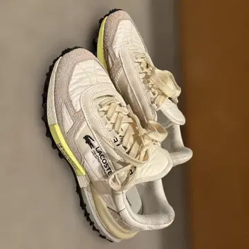 LACOSTE 스니커즈