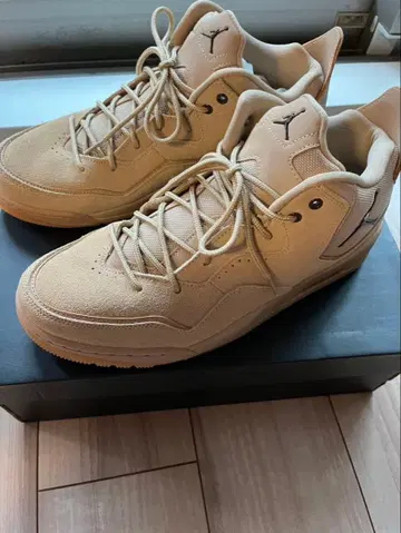 조던 Jordan COURTSIDE 23 착용 1회 새상품급