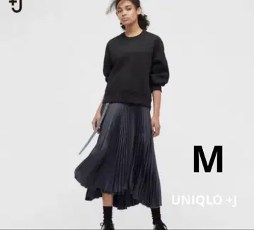 [ 새상품급 ] UNIQLO +J 플리츠 랩스커트 64 다크 그레이