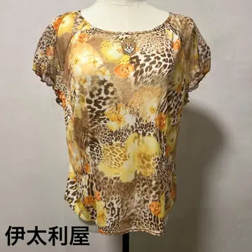 이타리야 반팔 상의 레오파드 무늬