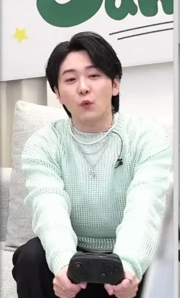 오오모리 모토키님 착용 Jieda 메쉬 니트