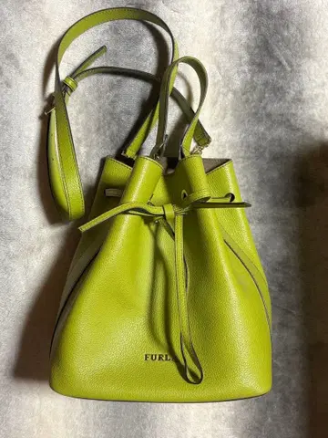 FURLA 복조리형 숄더백 라임 그린