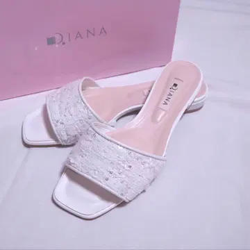 DIANA 샌들