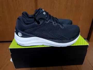 Topo Athletic PHANTOM 2 러닝화 블랙