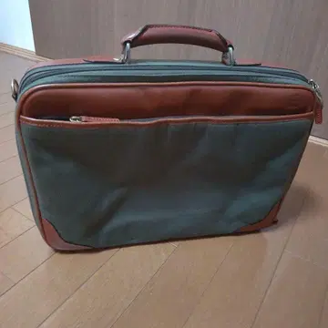 비즈니스 백 카키 x 브라운 가죽 콤비