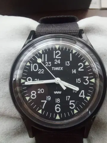 새상품급 TIMEX(타이맥스) 캠퍼 TW2R13800 블랙