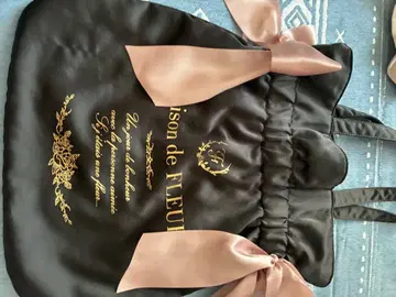 Maison de FLEUR 블랙 더블 리본 개더 백