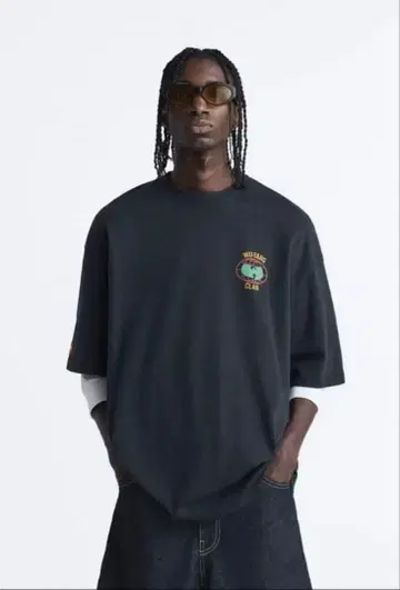 ZARA 우탱 클랜 콜라보 티셔츠 블랙