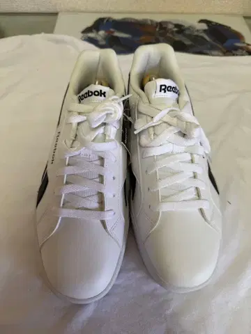 Reebok 스니커즈 화이트 블랙