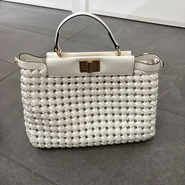 so4store 화이트 뜨개질 핸드백