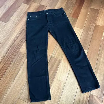 APC 아페쎄 블랙 데님