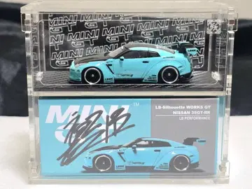 한정판 LBWK Mini GT 닛산 R35 1개 커스텀 사인 포함