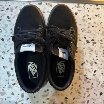 VANS 스니커즈 블랙 고무 밑창 24cm