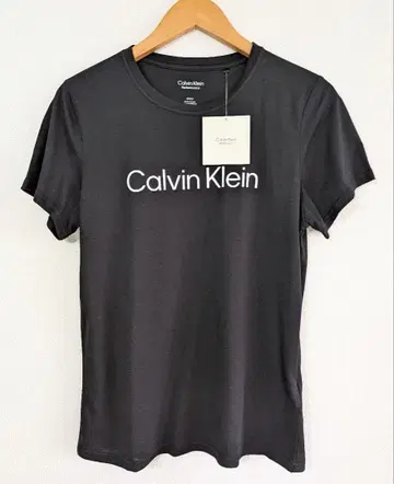 새상품 캘빈클라인 Calvin Klein 여성 T셔츠 블랙 S