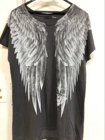 Xfrm 윙 모티브 t셔츠 RAZOR Sadie 검 모델 V계