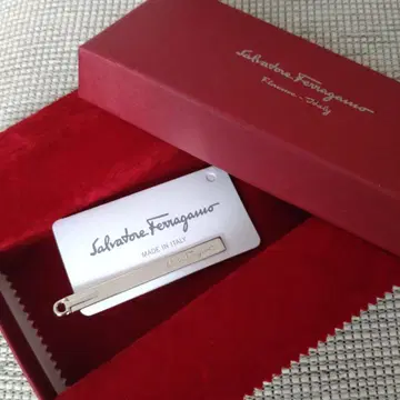 미사용 새상품 페라가모 Salvatore Ferragamo 넥타이핀
