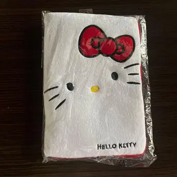 헬로키티 키티 멀티 파우치 플리스 소재?