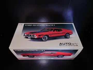 autoart 1/18 FORD MUSTANG Mach1