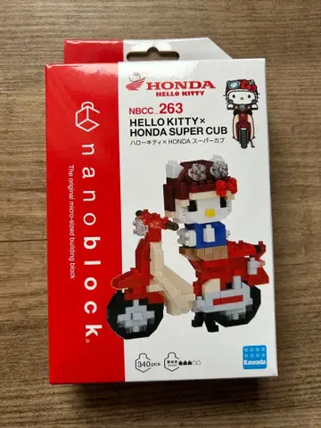 nanoblock 헬로키티 x 혼다 슈퍼커브 NBCC.263