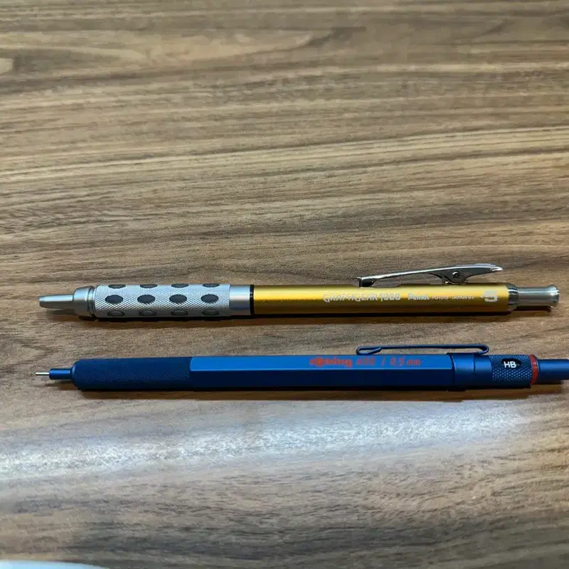 로트링 600 샤프 0.5mm + 펜텔 그래프 기어 1000 골드리미티드