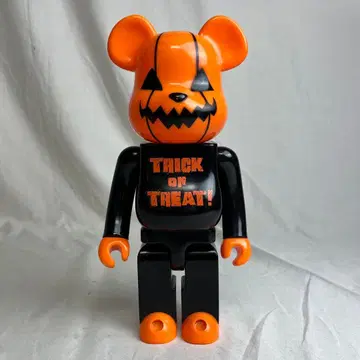 1세대 BE@RBRICK 400% 2001 Halloween 베어브릭