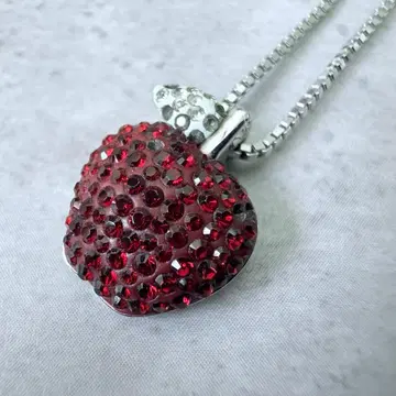SWAROVSKI 사과 애플 모티브 크리스탈 목걸이